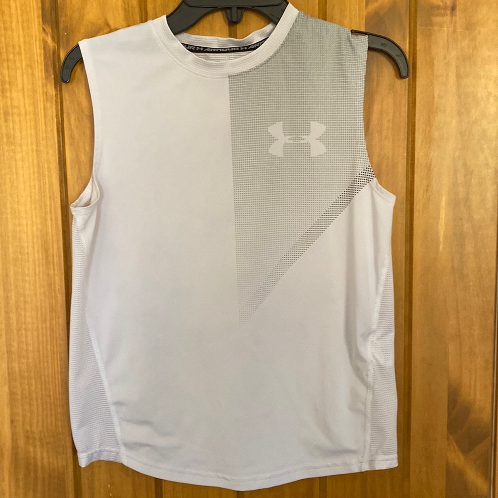 Under Armour white/gray drifit sleeveless shirt